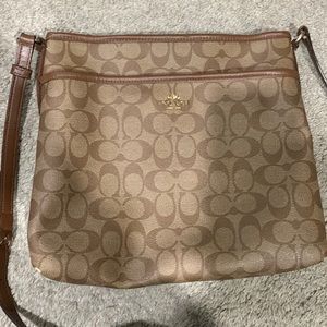 Large crossbody coach purse